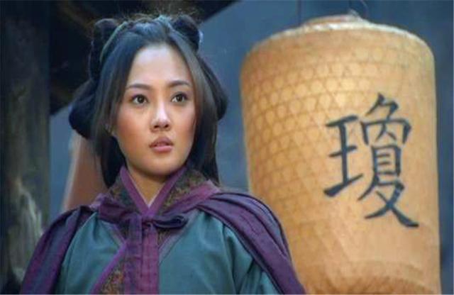 原创水浒传中的5大美女!林冲的老婆排第2,第5位是皇帝的红颜知己
