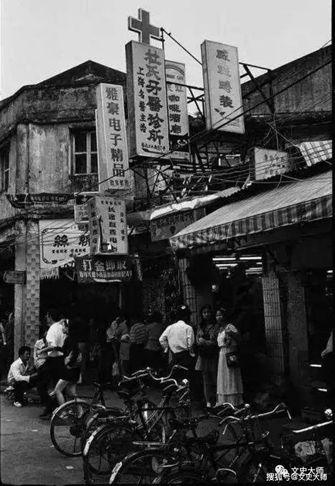 原创五十年代深圳老照片:过去女子当男人用,现在的深圳女子怎样了?