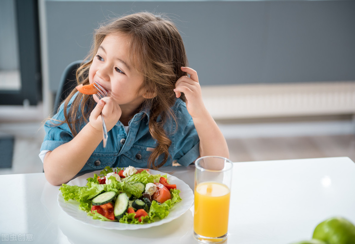 原创5款食物4种禁忌,入伏给孩子吃这些,营养长个变聪明,附开胃菜谱