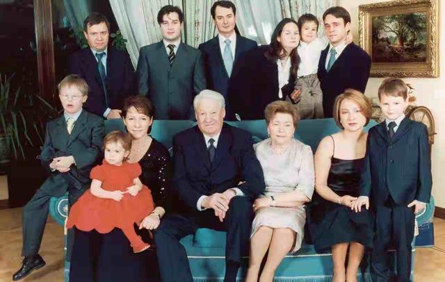 叶利钦家族卷土重来,重返俄罗斯政坛,普京应该警惕吗?