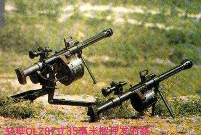 中国新一代自动榴弹发射器亮相!外形科幻,堪称单兵"狙击炮"