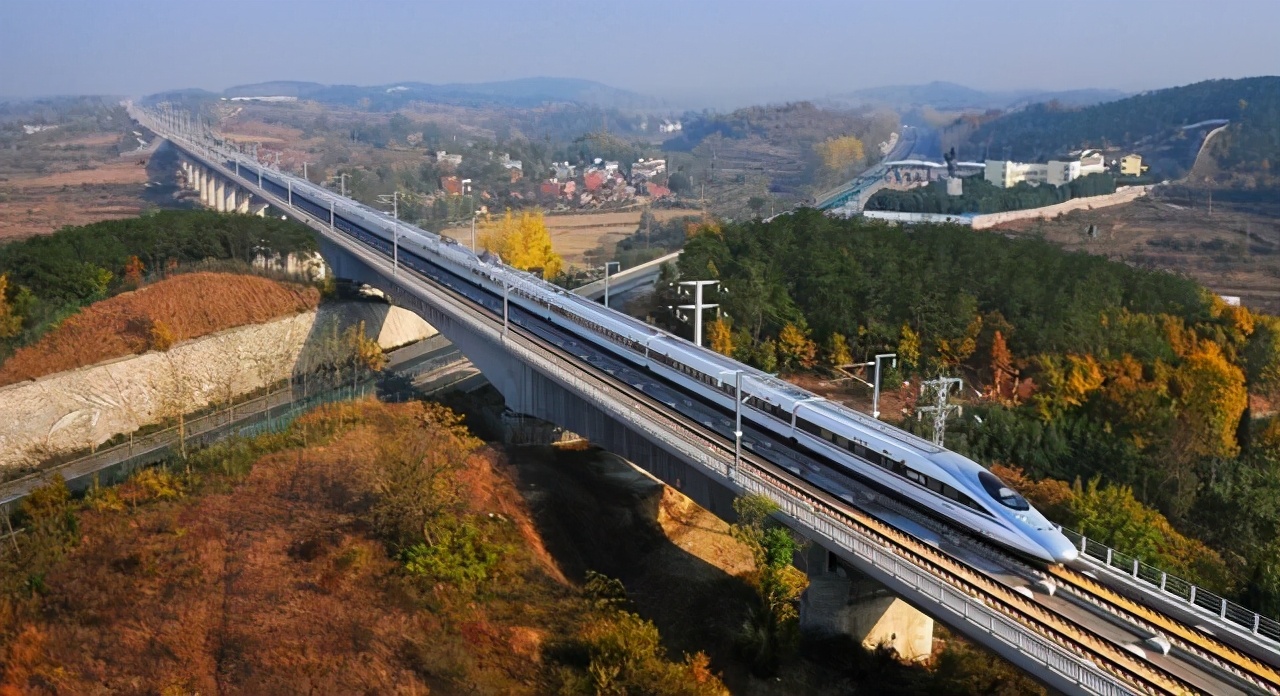 重庆将迎来一条超级高铁投资千亿全长700公里