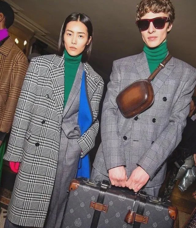 一个月20多次拍摄,她尝到了自己曾经让羡慕不已的忙碌滋味.