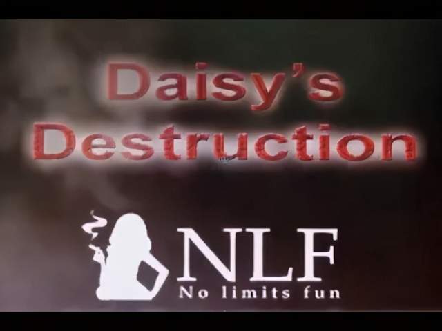 之后更拍出了骇人惊悚的 摧毁小雏菊(daisy destruction.