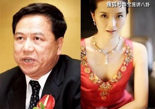 46岁""晴格格""王艳,23岁嫁豪门,给婆婆跪地洗脚?儿子
