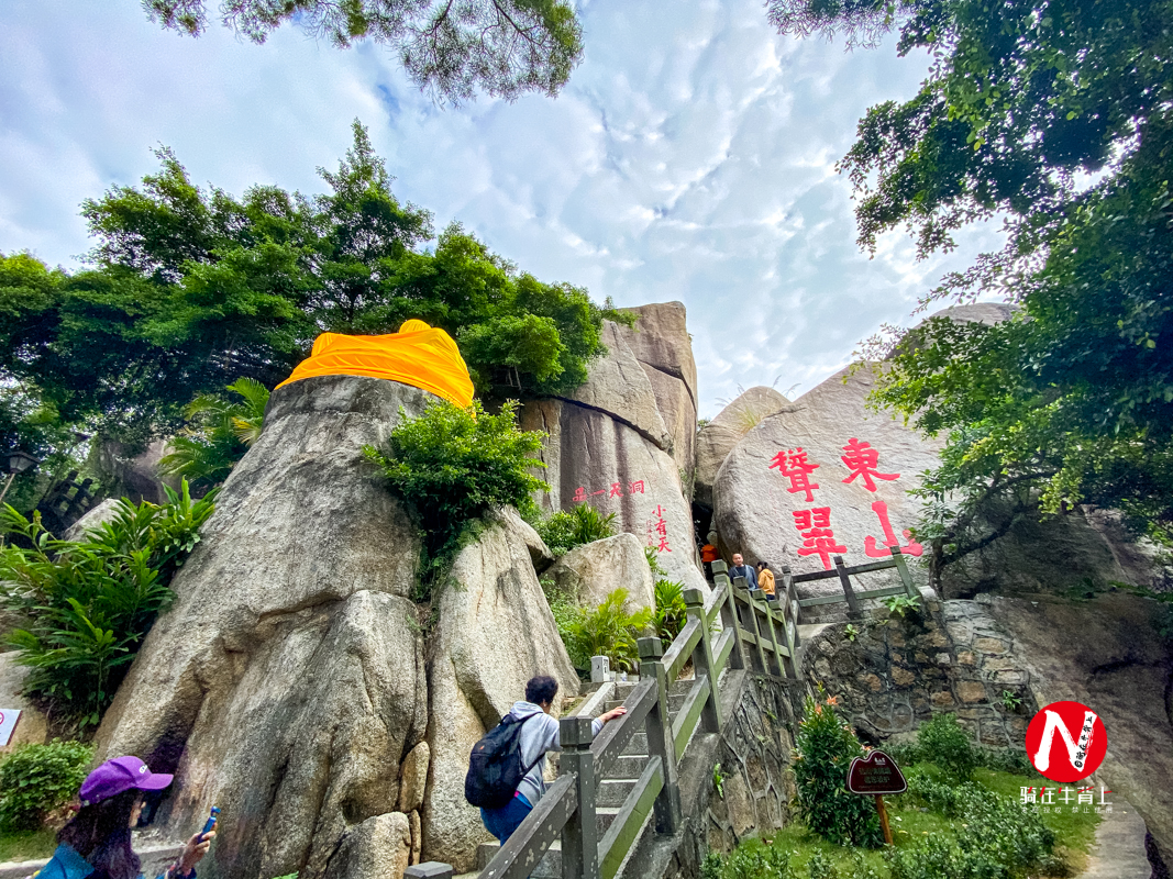 海南旅游推荐:登高万宁东山岭,素有"海南第一山"之称