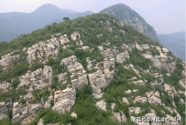 嵩山72峰之浮丘峰,遇圣峰