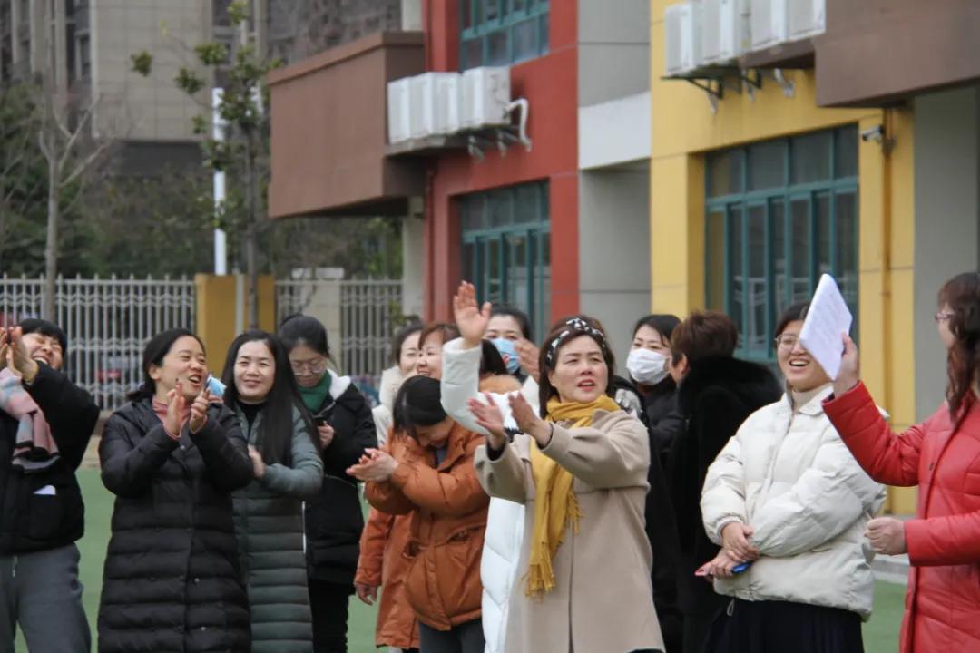 春已来,花欲开,在一阵阵欢声笑语中"庆三八"妇女节趣味运动会圆满