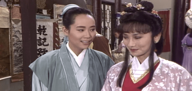 新白娘子传奇:许仕林陪媚娘逛灯会,满眼是姑娘,不知她