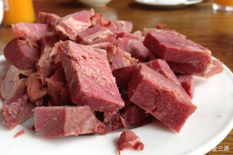 山西 十大特产:平遥牛肉,山西老陈醋,汾阳酿酒高粱,沁州黄小米,交城骏