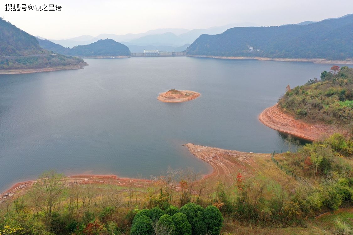 明溪之水,发源于浙江省绍兴市嵊州市彦坑村一带,是甬江之源.