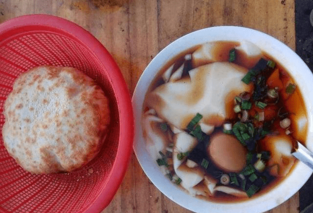 山东高唐人最爱的美食"老豆腐",早餐:豆腐,鸡蛋加烧饼