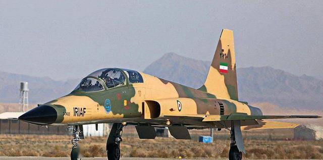 图为伊朗空军的f5战斗机