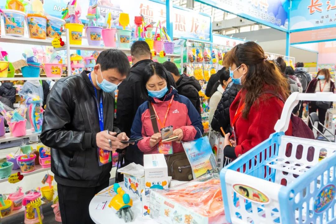 义乌丽水商会,广东澄海玩具协会,广东揭阳玩具协会,广东宏腾展厅