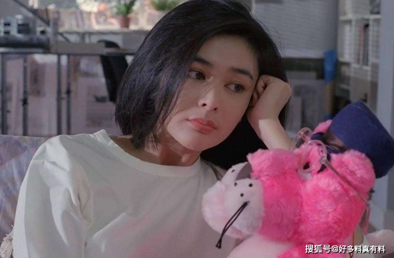 关之琳的身高是多少 年轻时候的关之琳有多么漂亮
