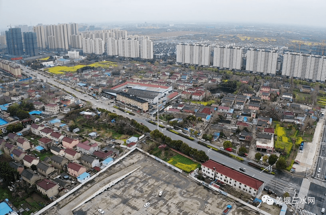 宏丰工业园位于三水街道姜堰大道南侧,西侧为在建的嘉美珑园小区