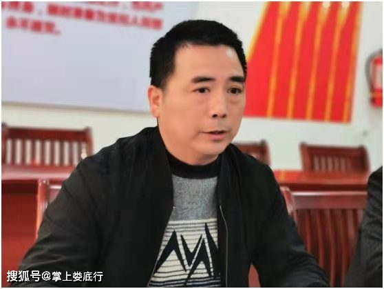 娄底八中思政意识形态教育专题座谈会实拍_曾明