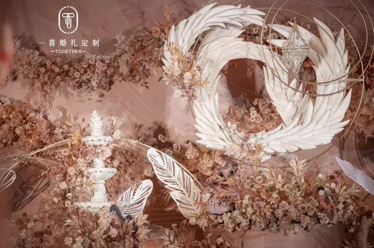婚礼现场 当小樱出现在你的面前 一切是多么美好…… 我们将二次元与