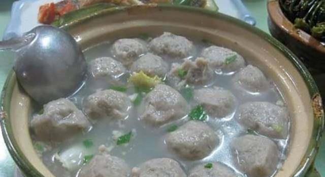 宁都肉撮是每个宁都人必不可少的早餐,也是宁都人大小宴席的必备经典