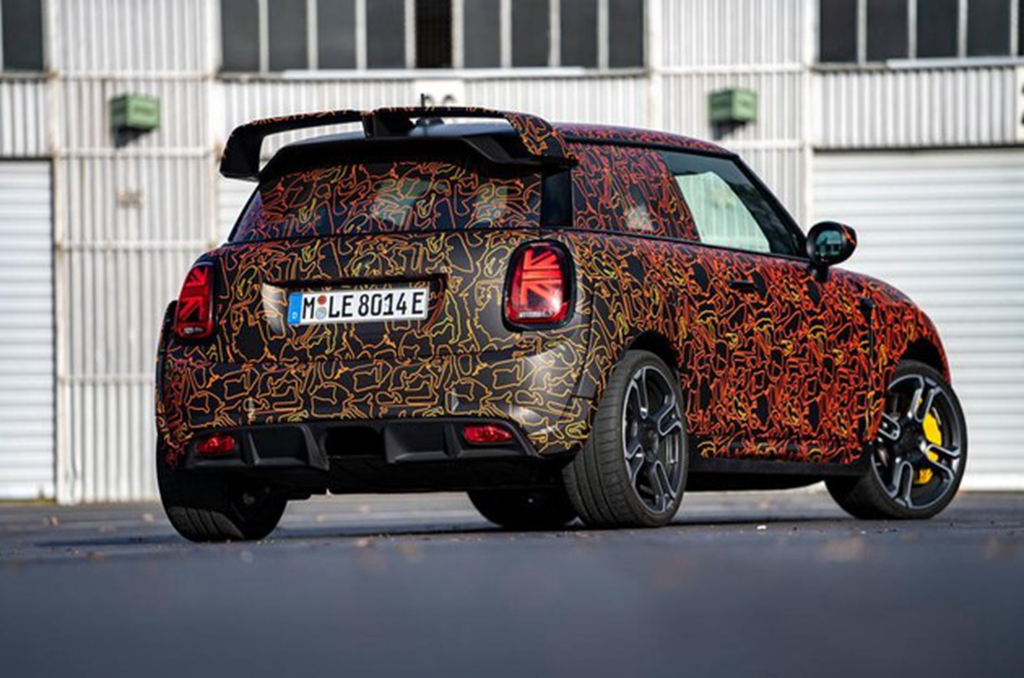 mini countryman(参数|图片)的尺寸也将有所增加并采用与下一代宝马x1