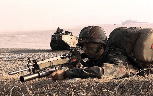 韩国拉风新型突击步枪,前身是k2突击步枪,为何没受到追捧?