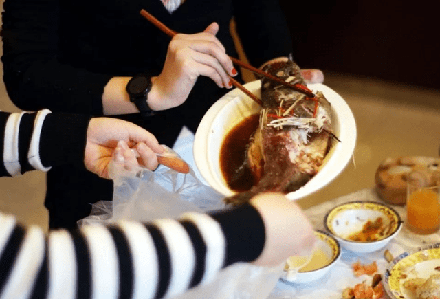 研究表明剩菜剩饭不可食用