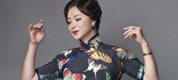 金星与妻子肯波琳十年多的"玩笑婚姻"