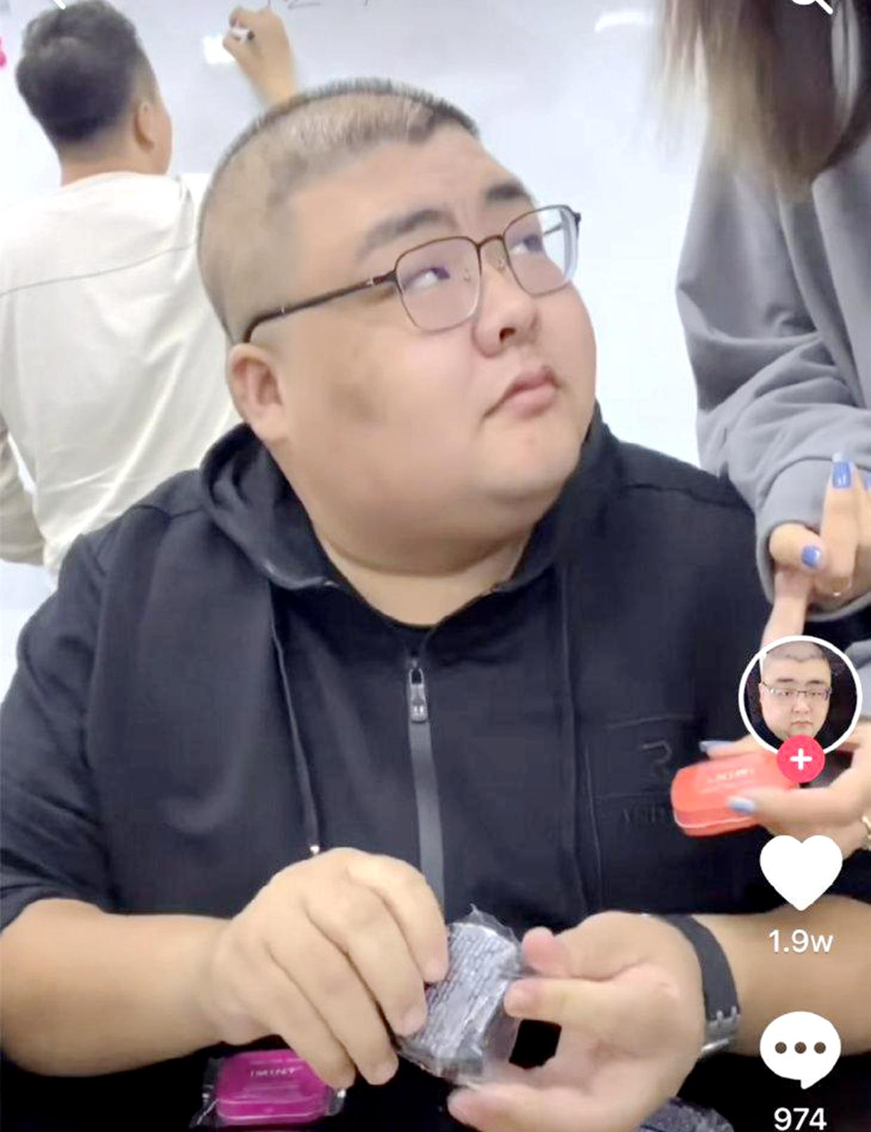 "泡泡龙"于海龙粉丝数百万,从外卖小哥到网红,被郑恺陈赫邀请