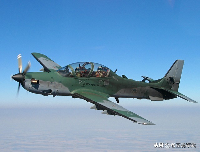 21世纪的螺旋桨战机,源自巴西的"超级巨嘴鸟",a-29轻型攻击机