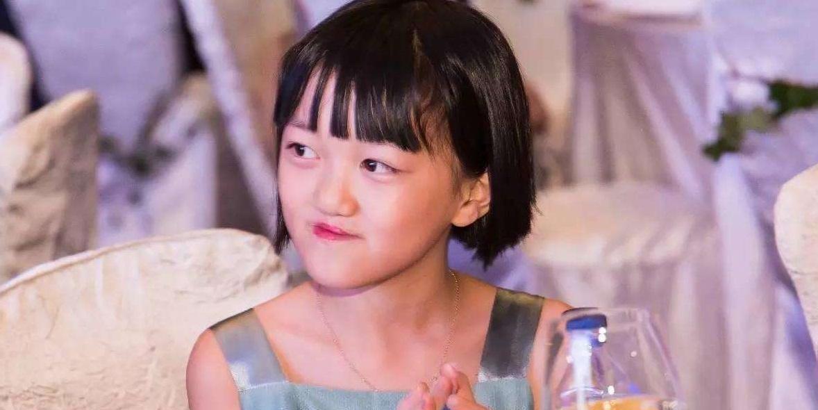 李嫣不见兔唇痕迹近照神似王菲疑似整容成功李亚鹏功不可没