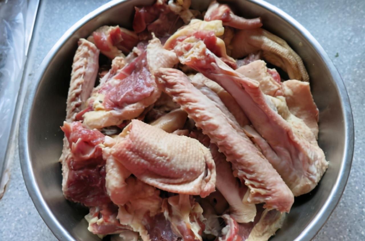 学学东北人的做法,鹅肉软烂入味