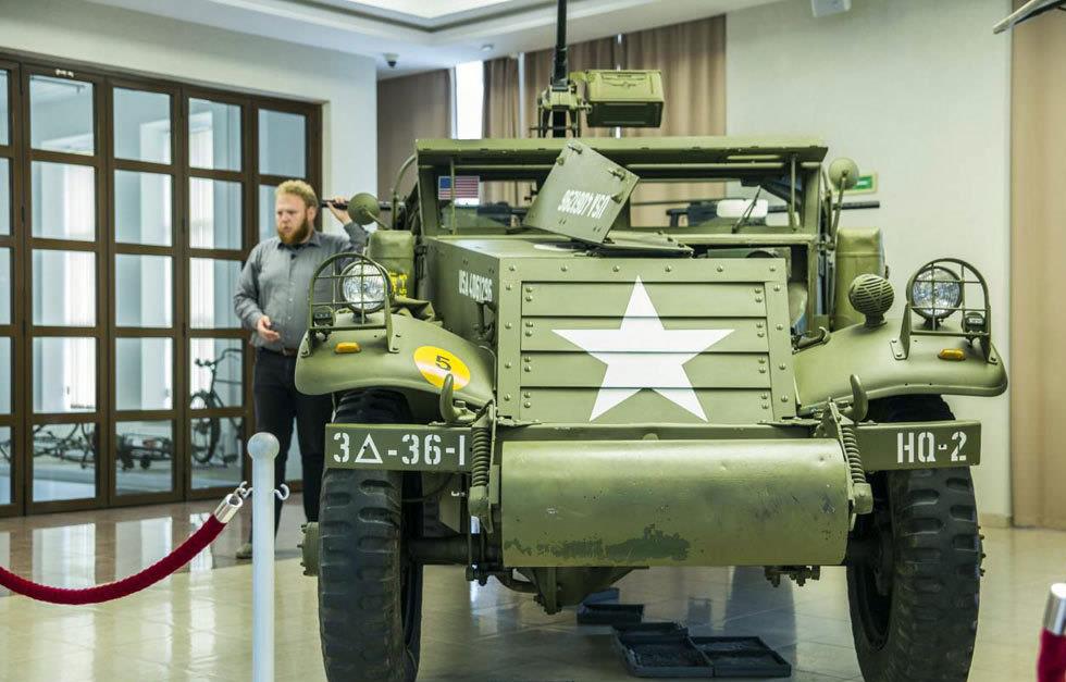 原创钻进美国m3a1装甲侦察车 曾是二战苏军重要装备 赢得士兵喜爱