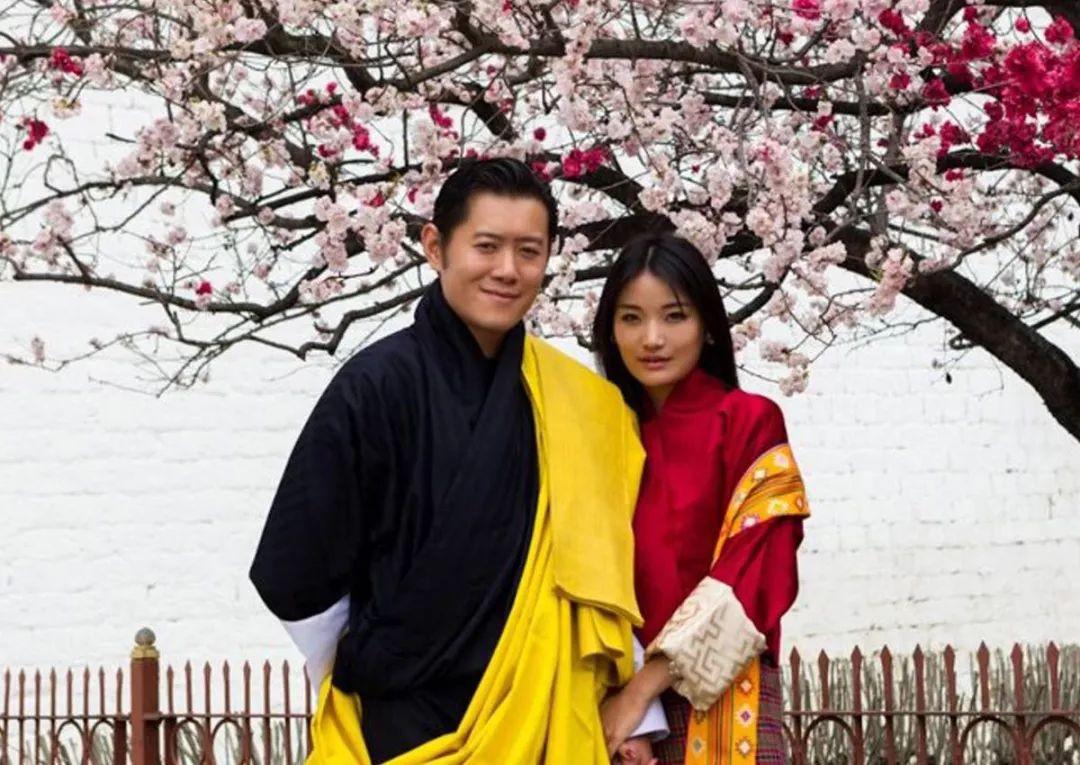 不丹39岁二公主:丹凤眼冰山脸的清秀熟女,外交气场强过佩玛王后