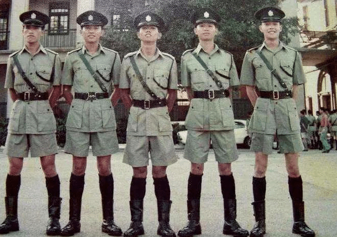 原创香港警察的警服,历经4代更替,到底出现了多大的变化?