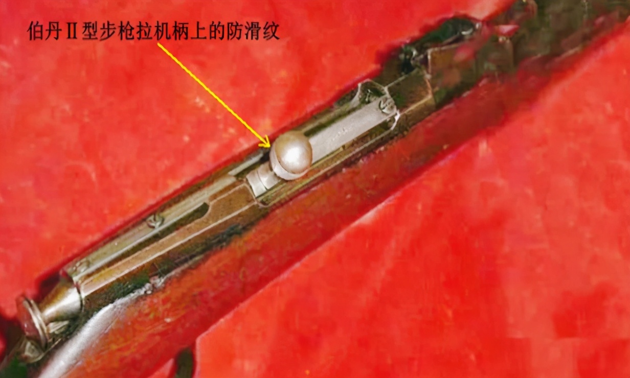 战斗民族造枪也请外援,美国人操刀设计,新枪装备俄军被骂惨