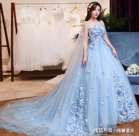 十二星座十二种不同颜色的婚纱,你适合哪一种呢?