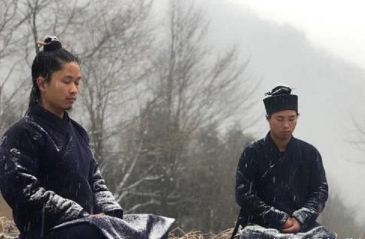 这个消息一出,在民间引起了极大的轰动,女道士飞升的那天,有将近10