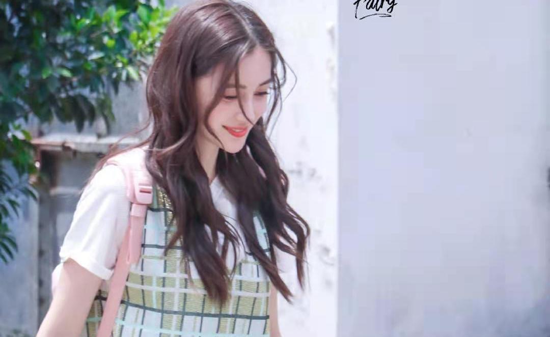 Angelababy最新照片,杨颖最新图片2021 看了angelababy最新短发造型封面,你觉得她短发好看还是长发好看