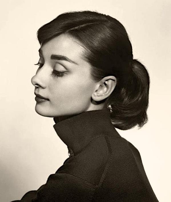 奥黛丽·赫本(audrey hepburn),1929年5月4日出生于比利时布鲁塞尔