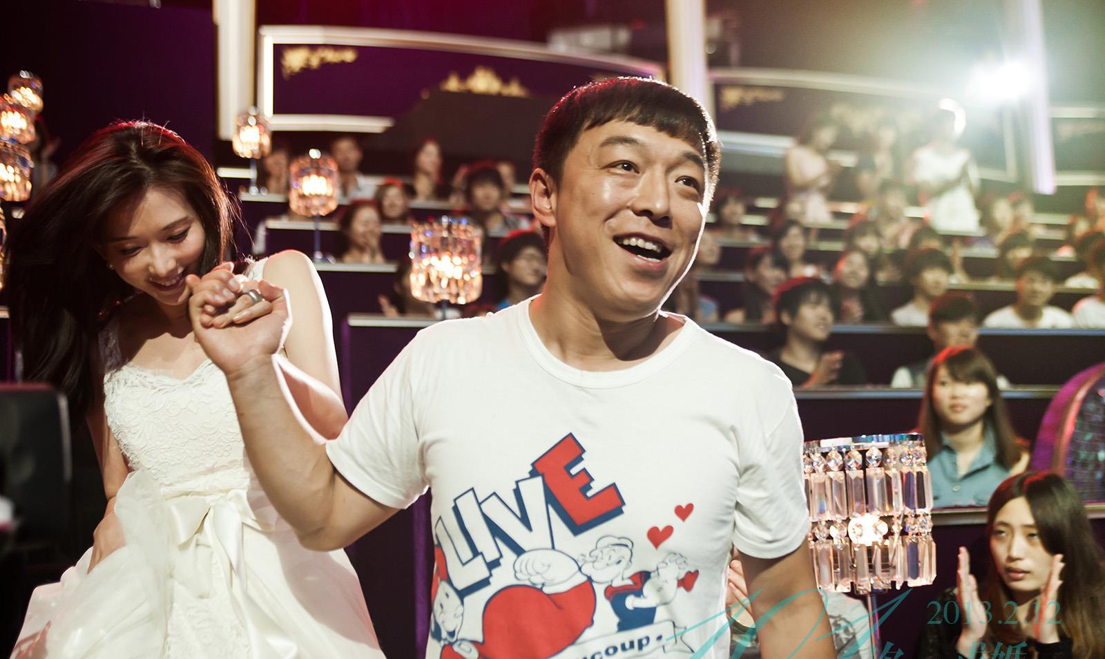 黄渤隐藏了22年的老婆,原来是我们熟悉的她,怪不得看不上林志玲_小欧