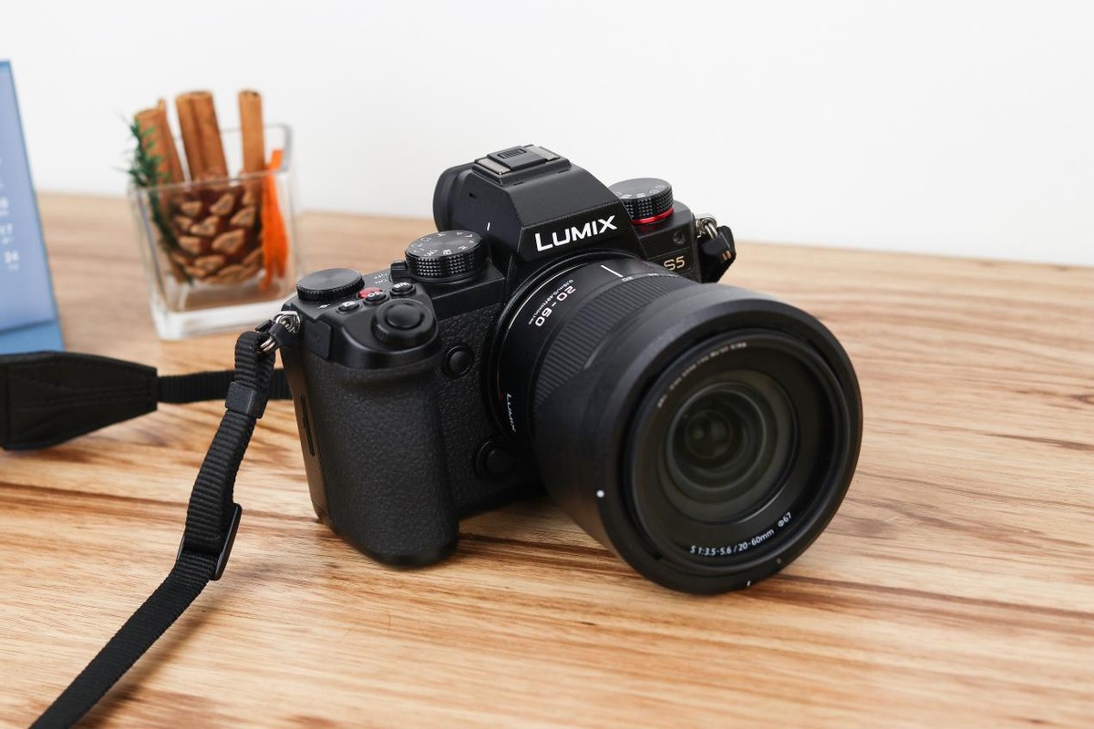 做视频自媒体后,为什么我选择了松下lumix s5