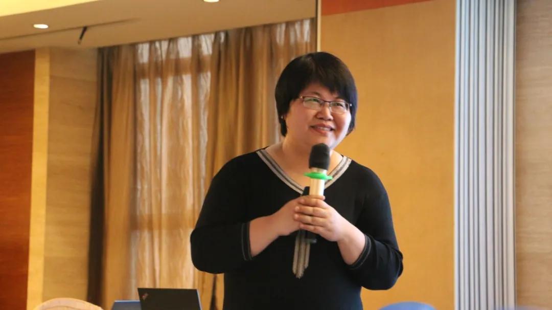 模式创新》上海交通大学海外教育学院特聘讲师,财得得服务品牌创始人