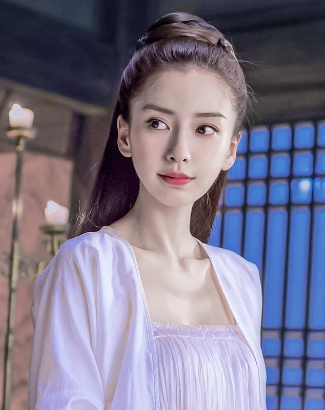 原创angelababy31岁生日,黄晓明送上祝福,力破离婚谣言