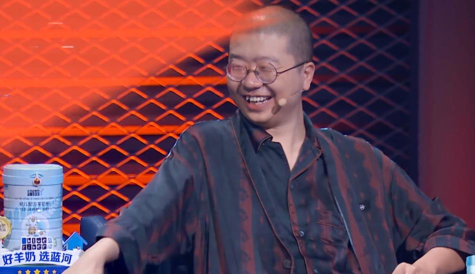 《脱口秀大会》李诞频繁假笑受质疑,选手现场喊话:笑点在哪呢