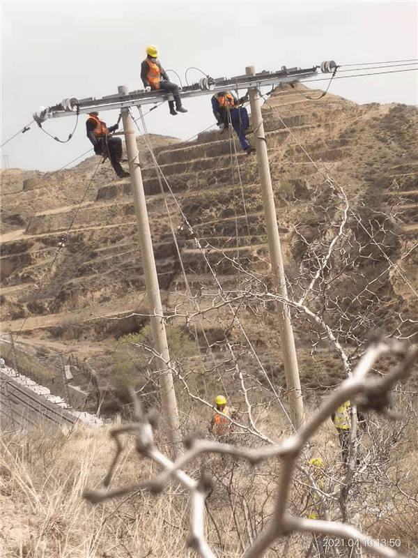 中铁一局集团电务工程有限公司朔黄铁路大中修项目10kv架空线路换装