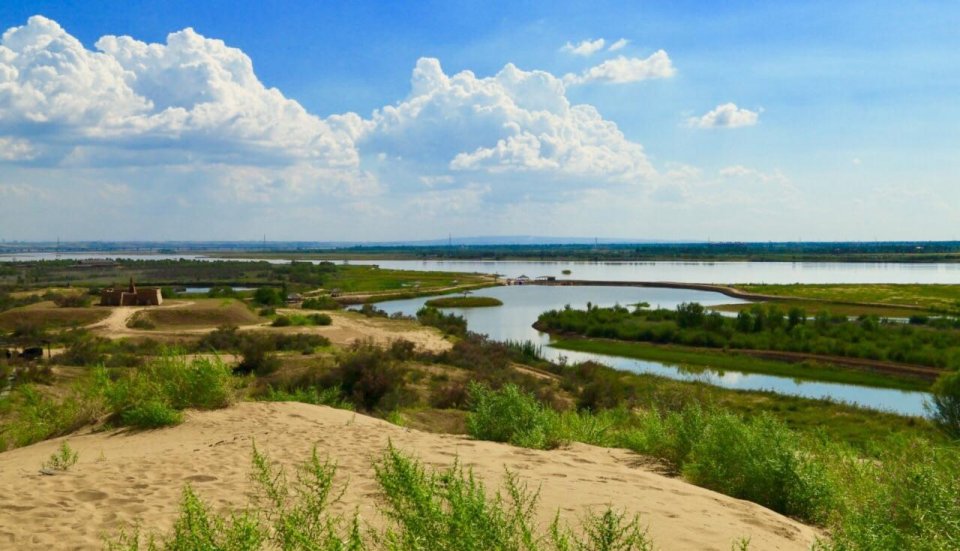 黄沙古渡原生态旅游景区内的大漠风光,黄河古韵,自然湿地,黄沙拥长河