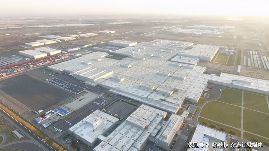 华晨宝马铁西新工厂项目建筑面积约50万平米,其中总装物流车间建筑