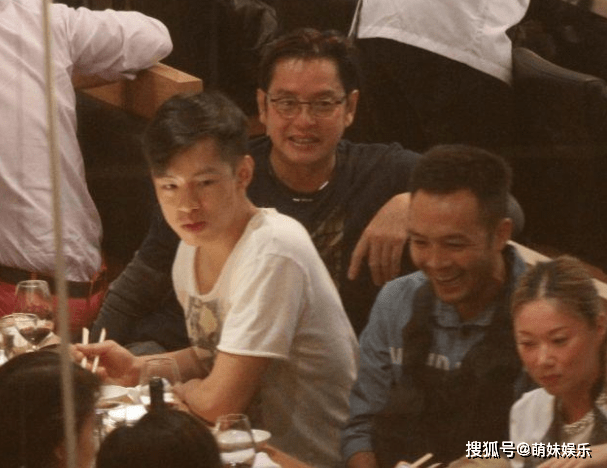 让谭咏麟更骄傲的事,那就是自己的学霸儿子谭晓风