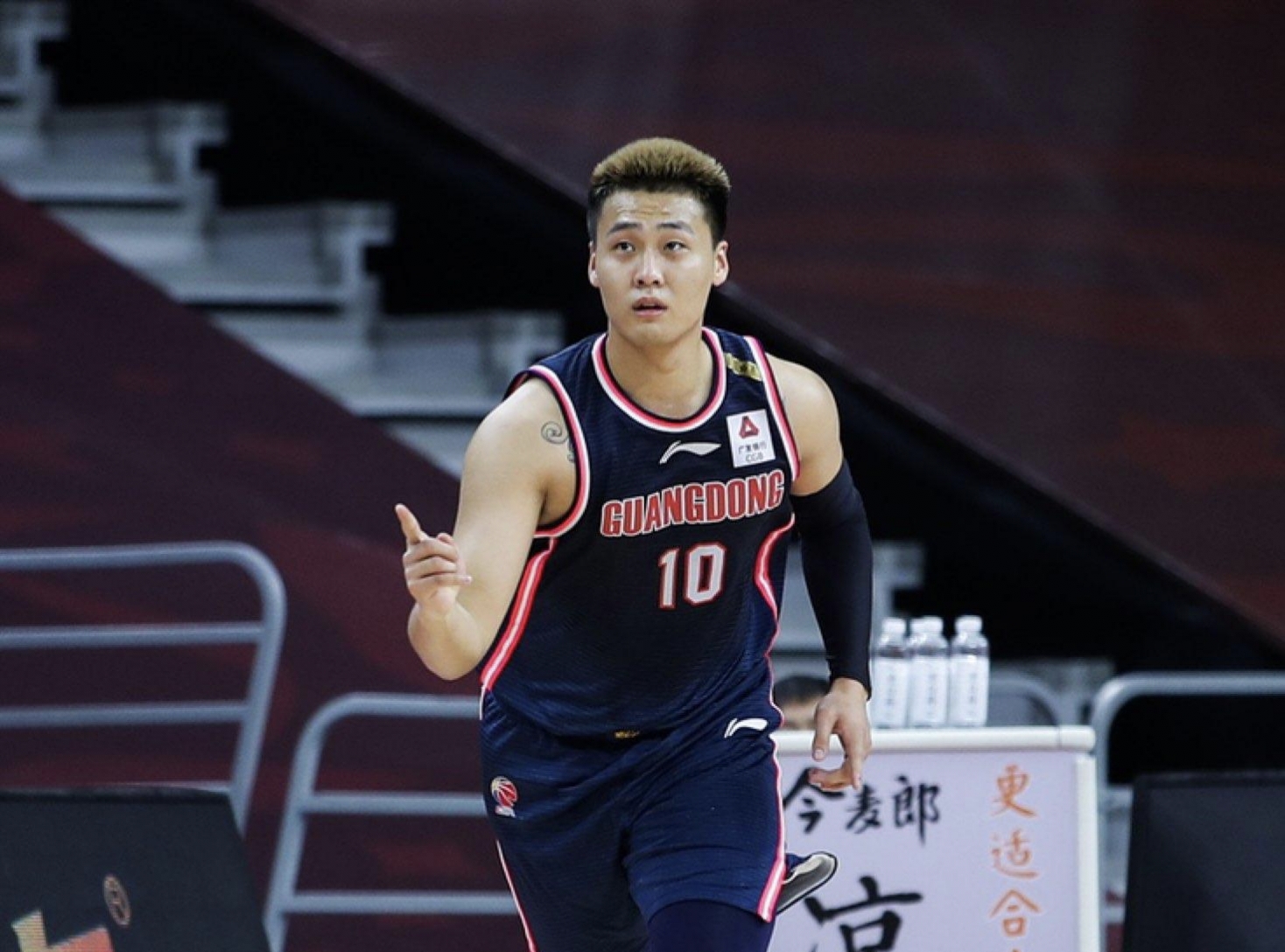 赵睿再次落选国家队大名单还是因为那件事情吗