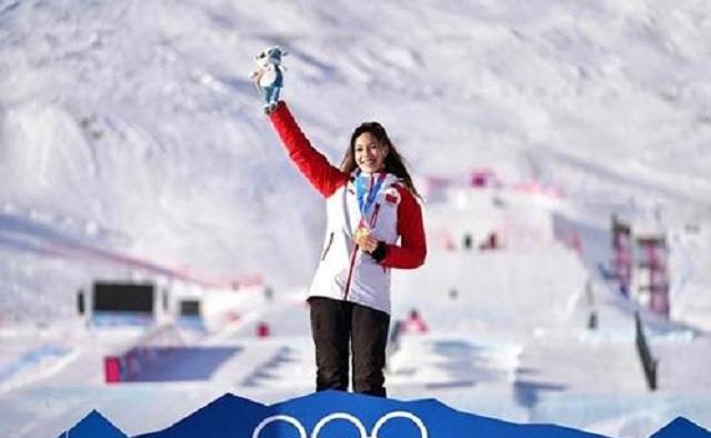 原创滑雪美少女谷爱凌入华籍8月赢8枚奖牌将代表中国队参加冬奥会